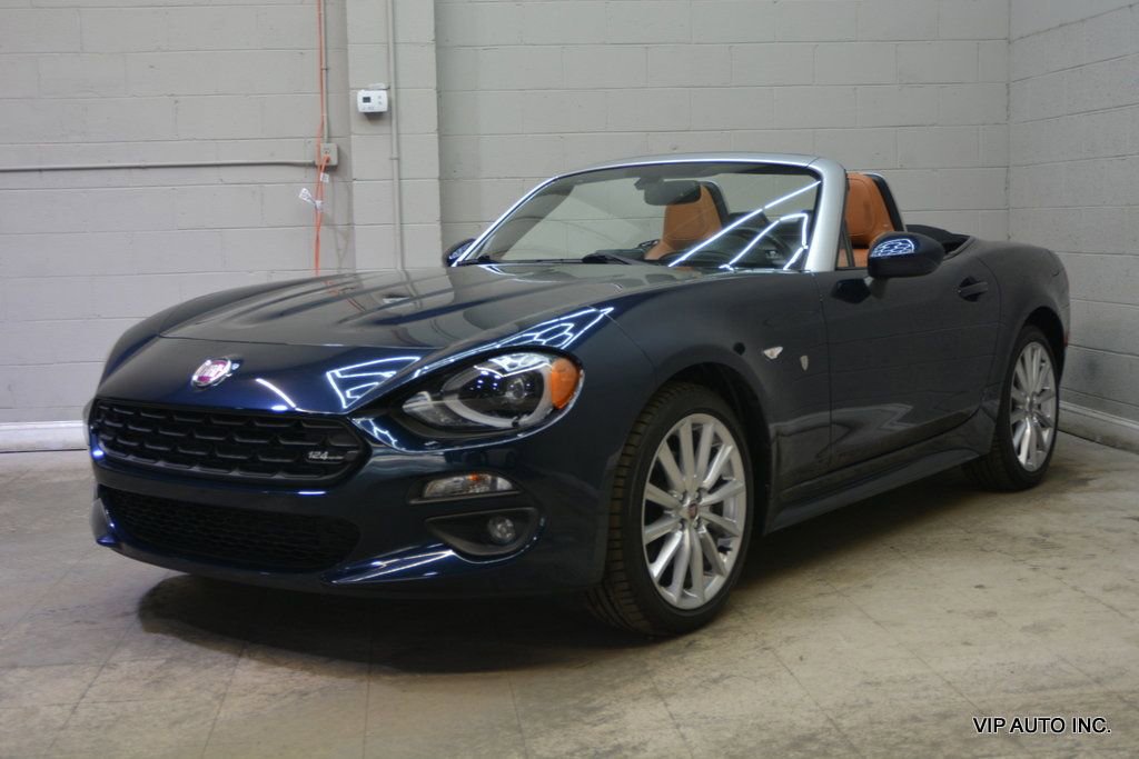 Used 2018 FIAT 124 Spider Lusso w/ Convenience Group image 2