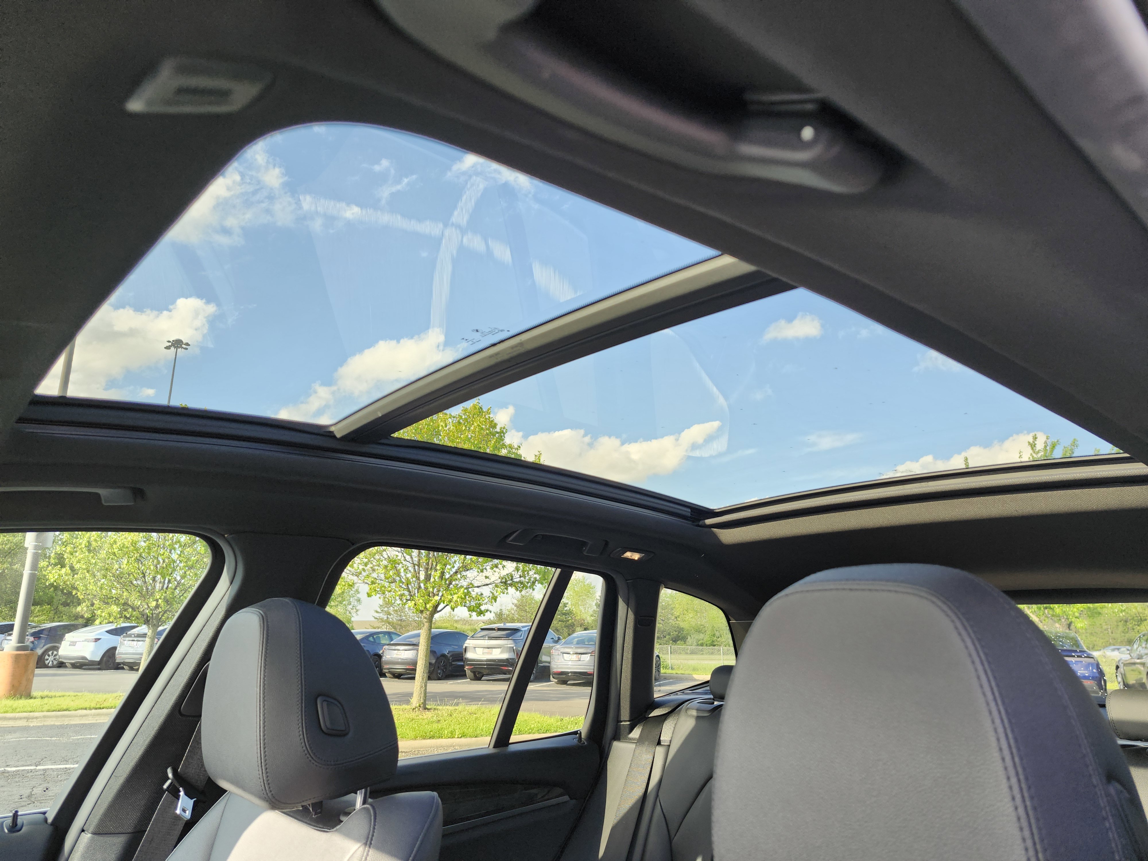 Used 2018 BMW X3 xDrive30i AWD/4WD image 2