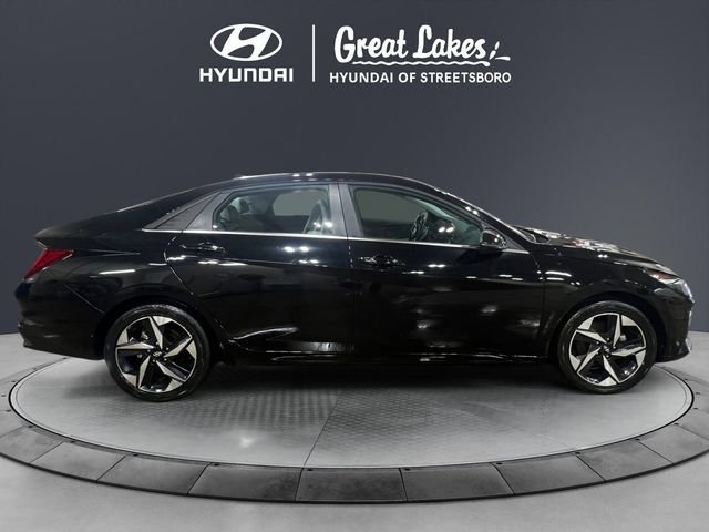 Used 2023 Hyundai Elantra Limited w/ Cargo Package image 7
