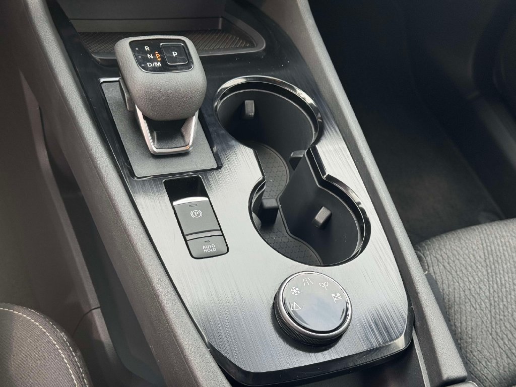 Certified 2026 Nissan Rogue SV AWD/4WD image 28