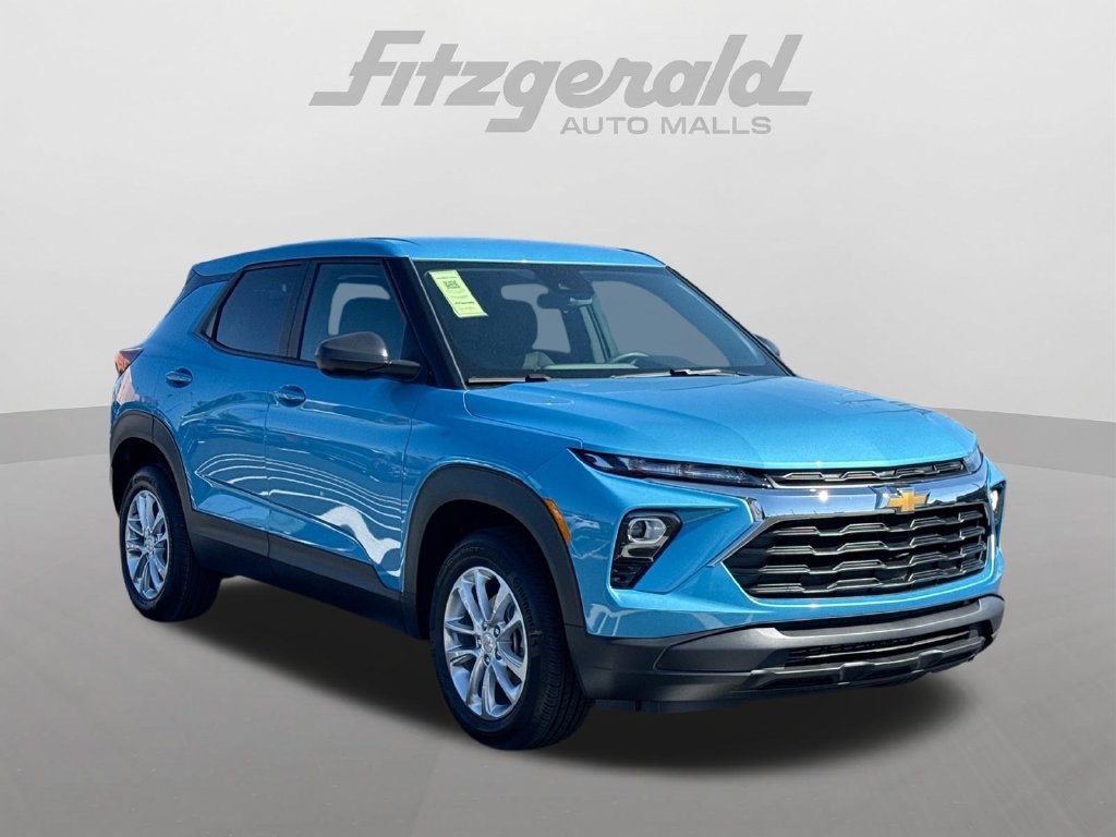 New 2026 Chevrolet TrailBlazer LS w/ LS Convenience Package AWD/4WD image 2
