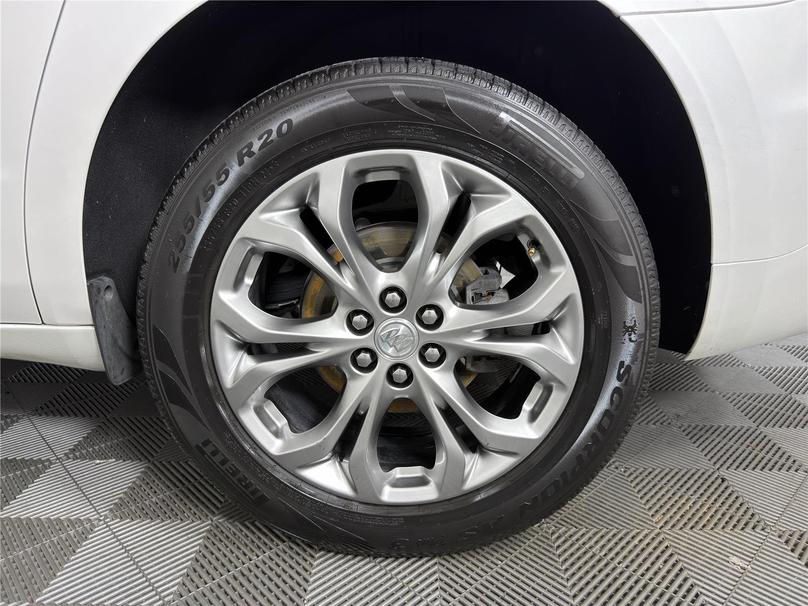 Used 2021 Buick Enclave Avenir w/ Avenir Technology Package FWD image 20