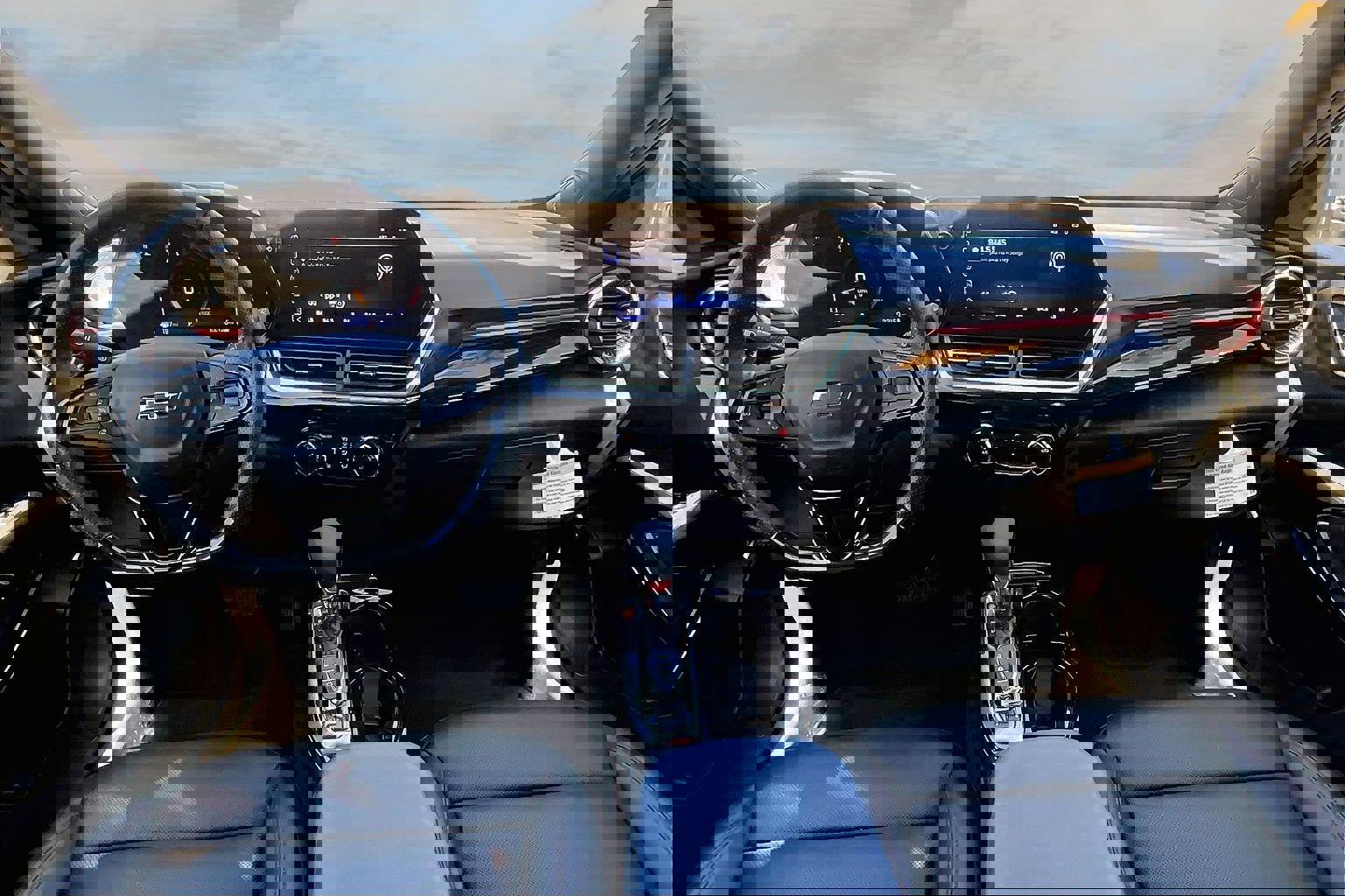 Used 2024 Chevrolet Trax RS w/ Driver Confidence Package image 7