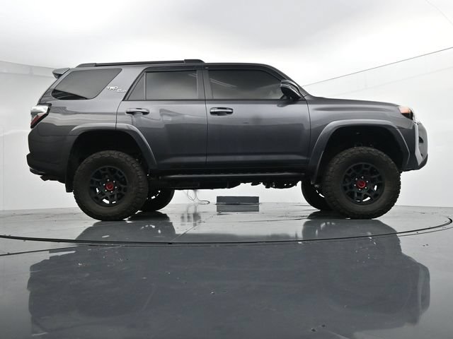 Used 2022 Toyota 4Runner TRD Off-Road Premium w/ Moonroof Package AWD/4WD image 41