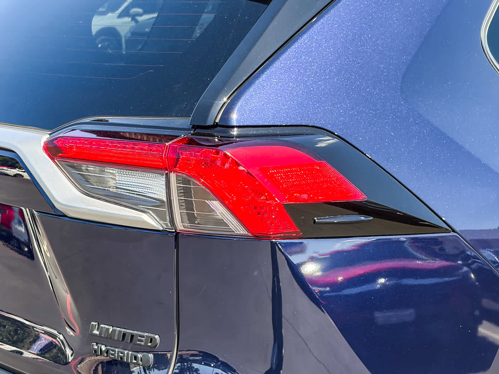 Used 2020 Toyota RAV4 Limited w/ Limited Grade Weather Package image 8