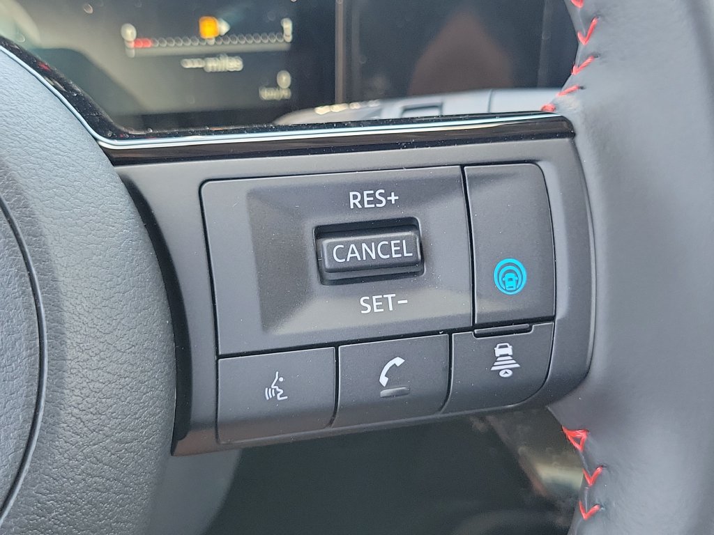 New 2026 Nissan Kicks SR FWD image 6