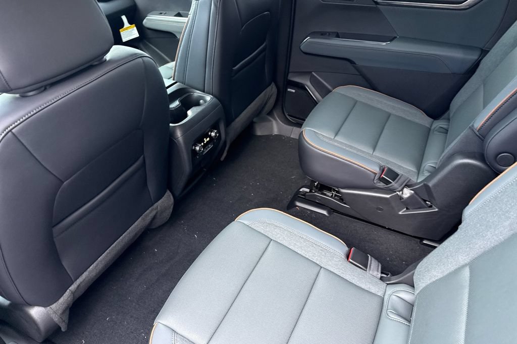 New 2027 GMC Acadia AT4 w/ Luxury Package AWD/4WD image 14