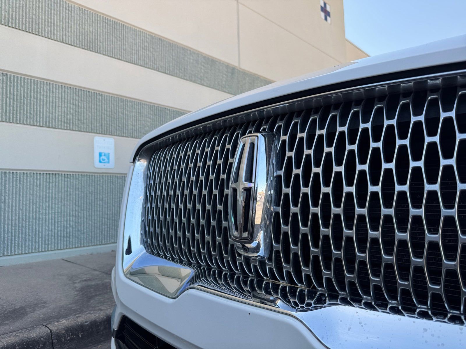 Used 2021 Lincoln Navigator L Reserve w/ Luxury Package image 38