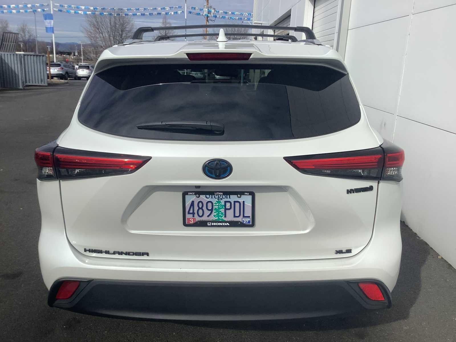 Used 2023 Toyota Highlander XLE image 5