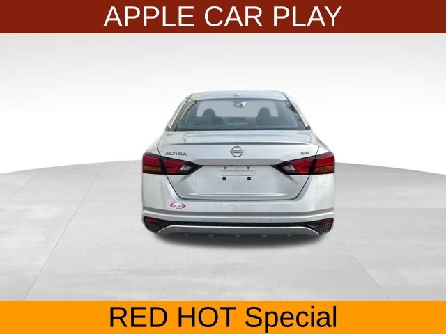 Used 2024 Nissan Altima 2.5 SV image 6