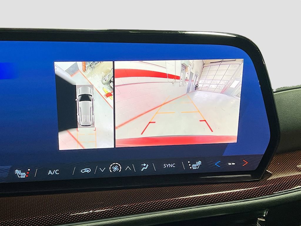 Used 2024 Chevrolet Traverse Z71 w/ Enhanced Driving Package image 14