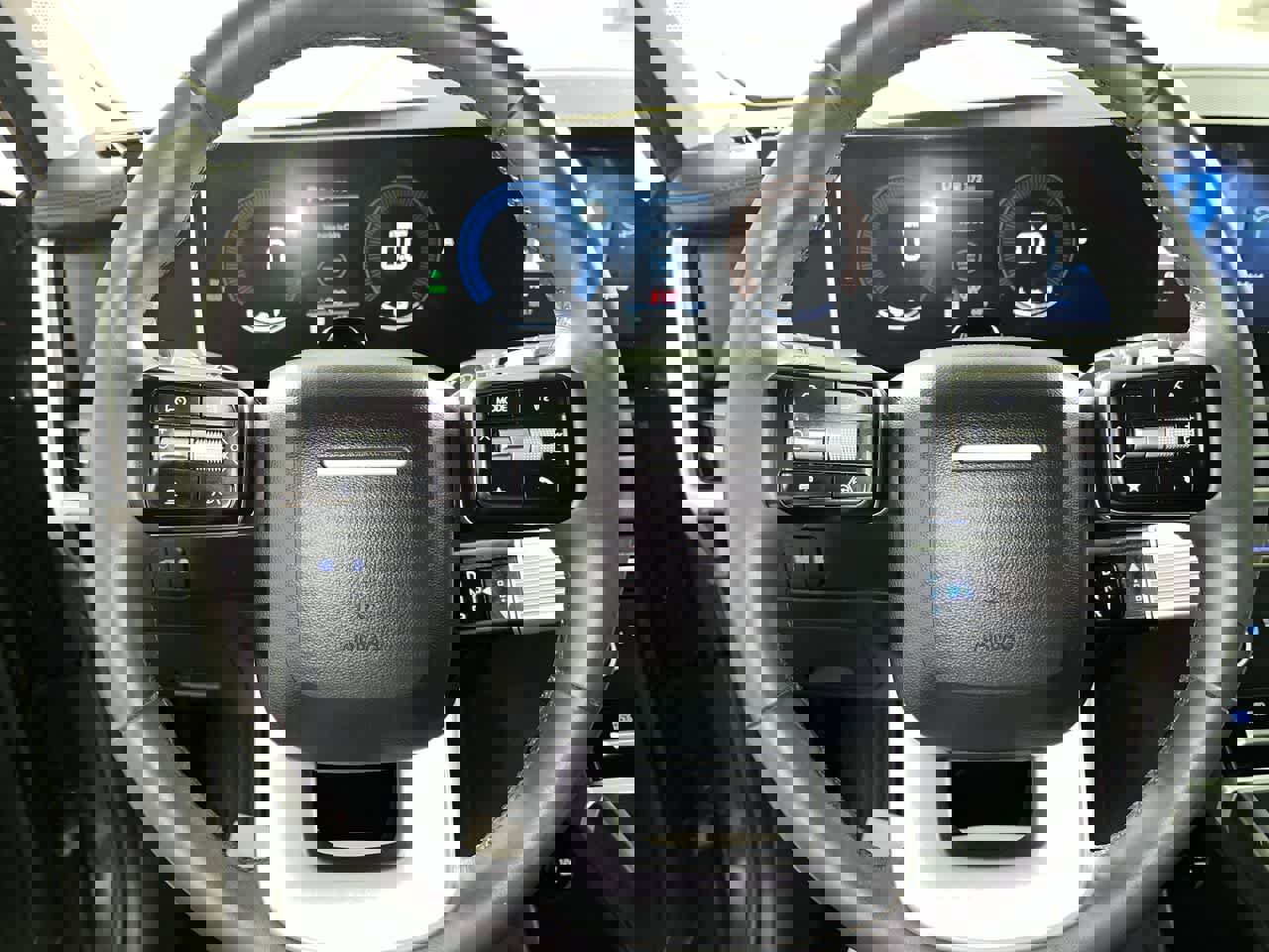 Used 2025 Hyundai Santa Fe SEL image 16