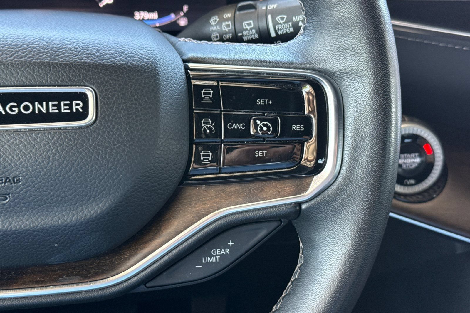 Used 2024 Jeep Grand Wagoneer L 4WD image 39