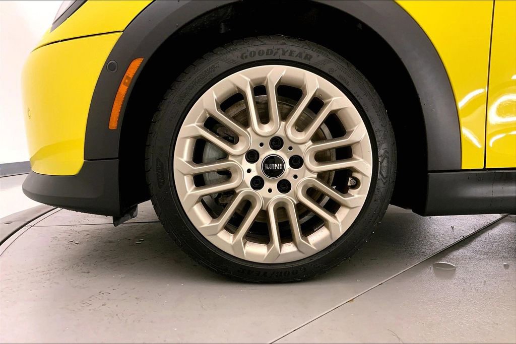 Certified 2025 MINI Cooper S image 8