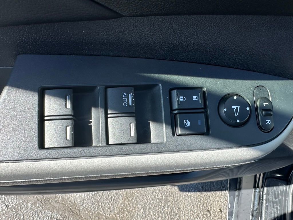 Used 2012 Honda CR-V EX-L image 12