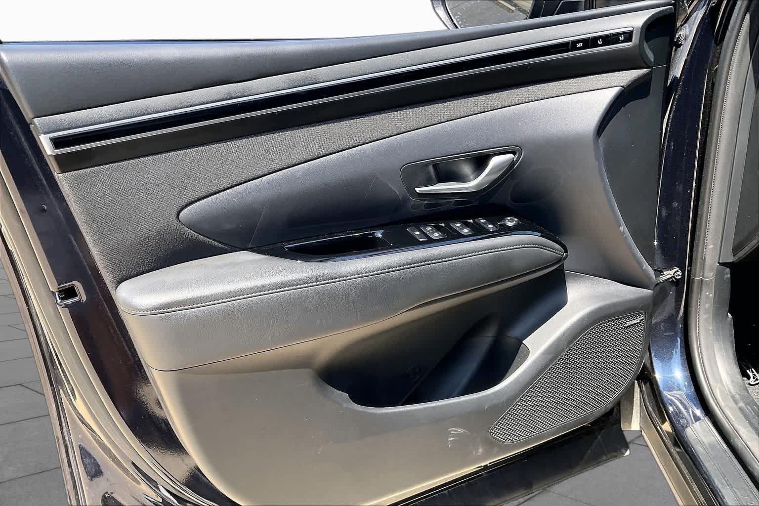 Used 2023 Hyundai Tucson Limited AWD/4WD image 22