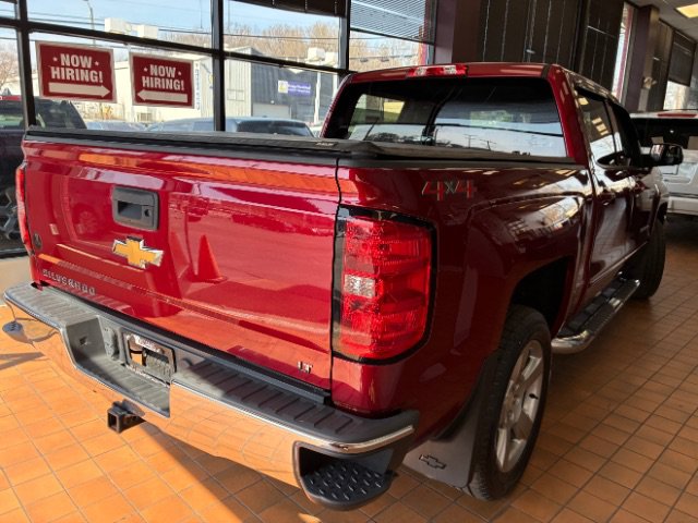 Used 2018 Chevrolet Silverado 1500 LT w/ All Star Edition AWD/4WD image 10