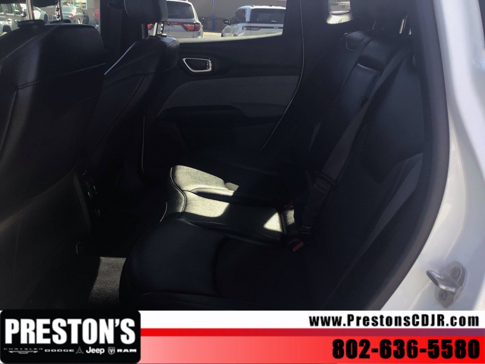 Used 2024 Jeep Compass Latitude AWD/4WD image 24