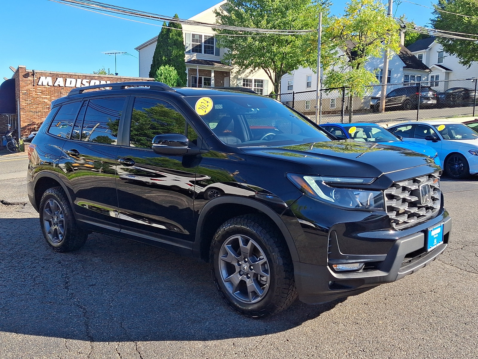 Used 2024 Honda Passport TrailSport image 3