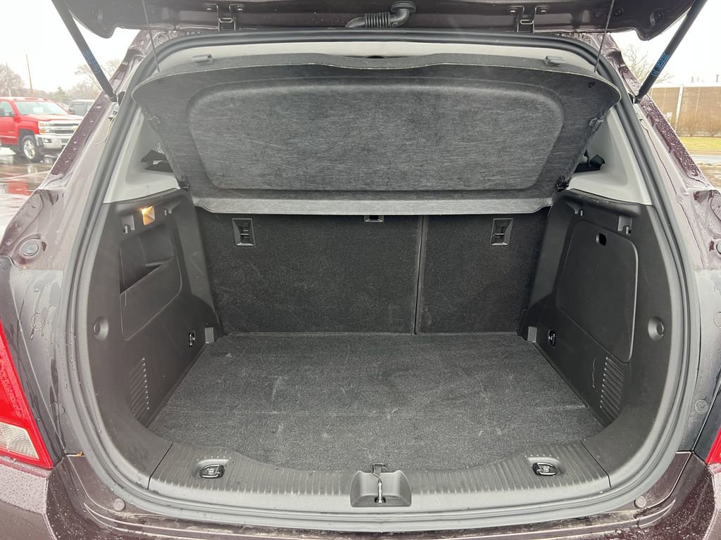 Certified 2022 Chevrolet Trax LT w/ Driver Confidence Package AWD/4WD image 14