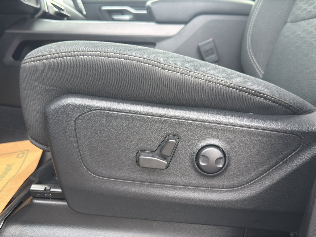Used 2025 RAM 1500 Big Horn AWD/4WD image 15