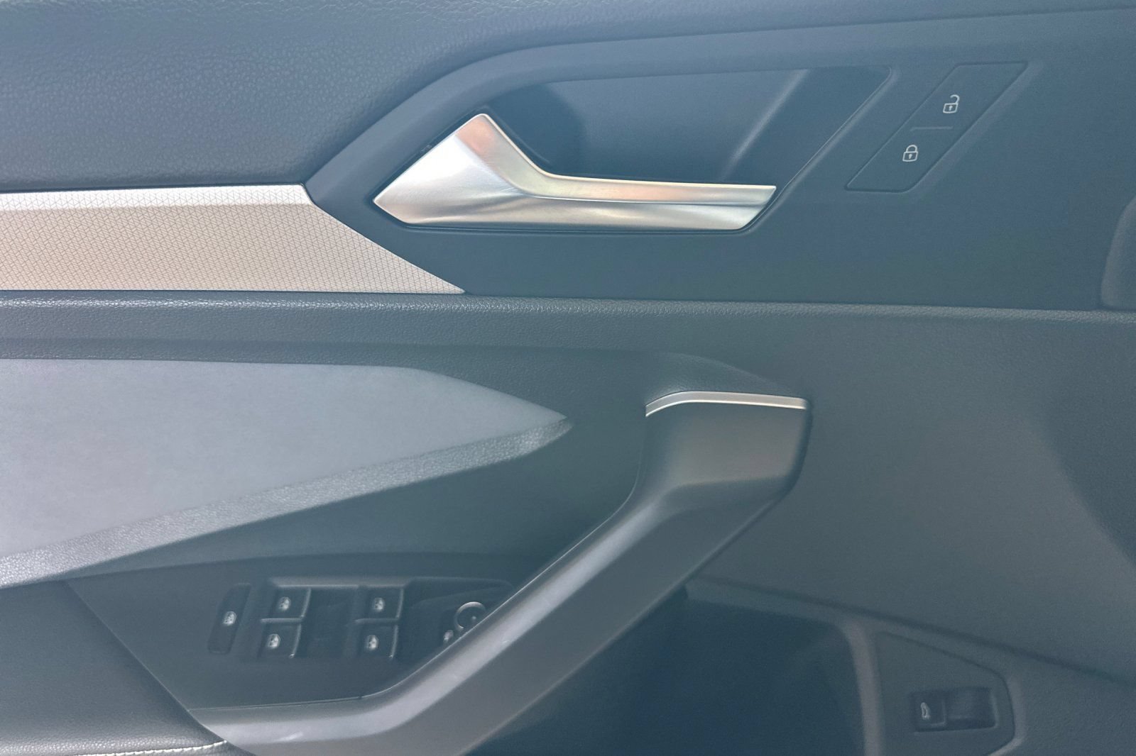 New 2026 Volkswagen Jetta SE FWD image 9