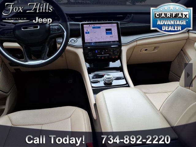 Used 2025 Jeep Grand Cherokee L Limited w/ Luxury Tech Group II AWD/4WD image 14