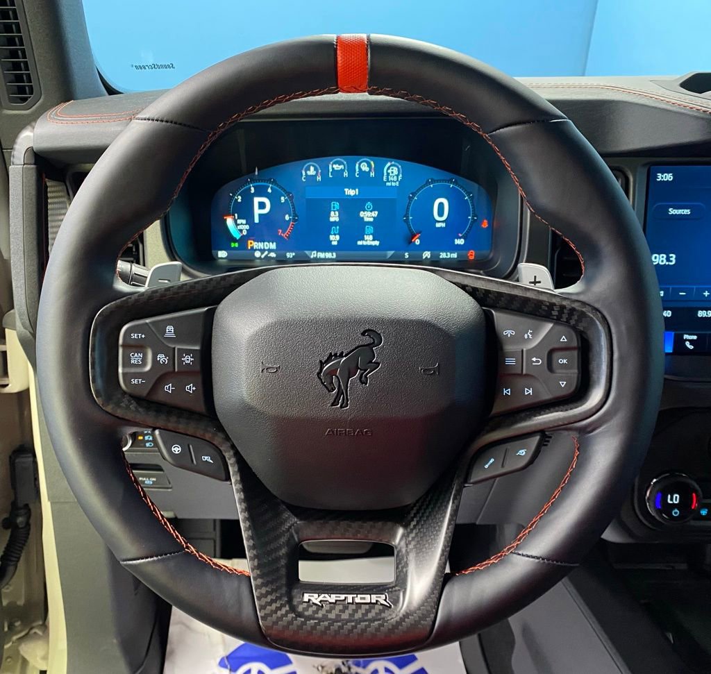 New 2025 Ford Bronco Raptor w/ Interior Carbon Fiber Pack AWD/4WD image 18