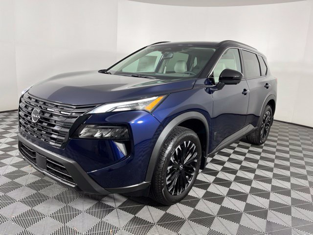 New 2026 Nissan Rogue Dark Armor FWD image 8