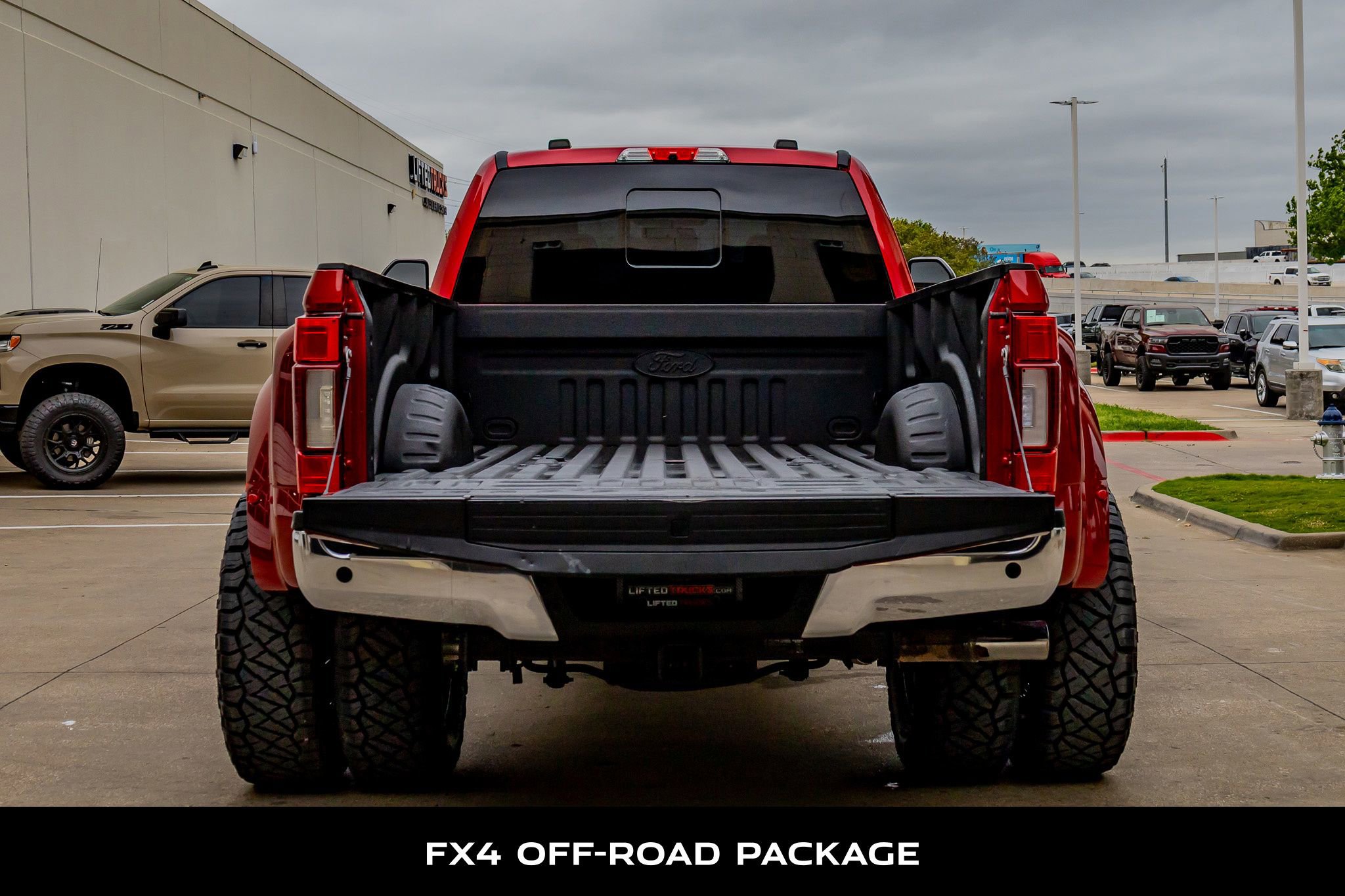 Used 2022 Ford F350 King Ranch w/ King Ranch Ultimate Package AWD/4WD image 9
