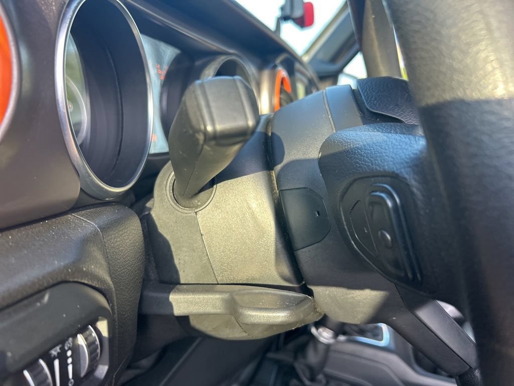 Used 2020 Jeep Gladiator Sport AWD/4WD image 35