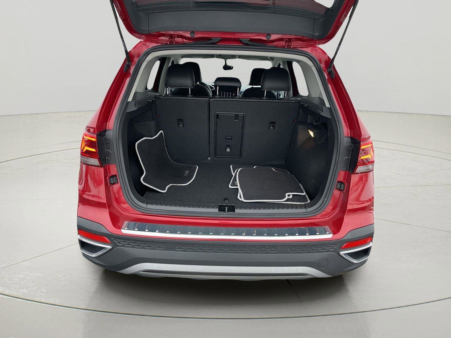 Used 2022 Volkswagen Taos SE image 9