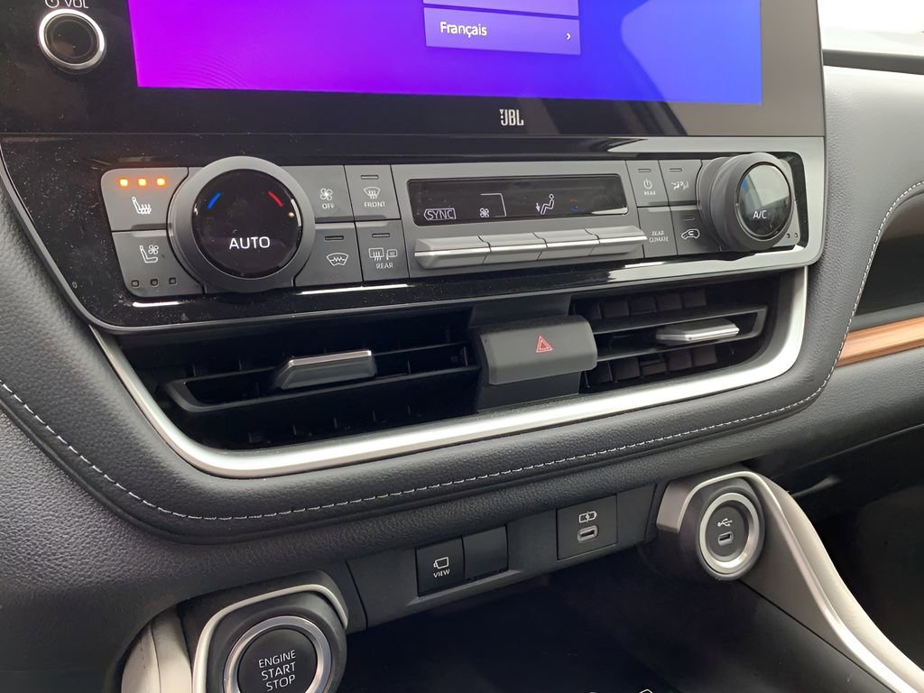 Used 2024 Toyota Grand Highlander Limited image 22