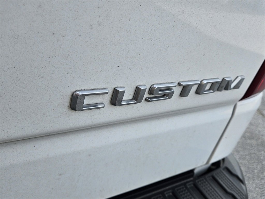 Used 2024 Chevrolet Silverado 1500 Custom image 12