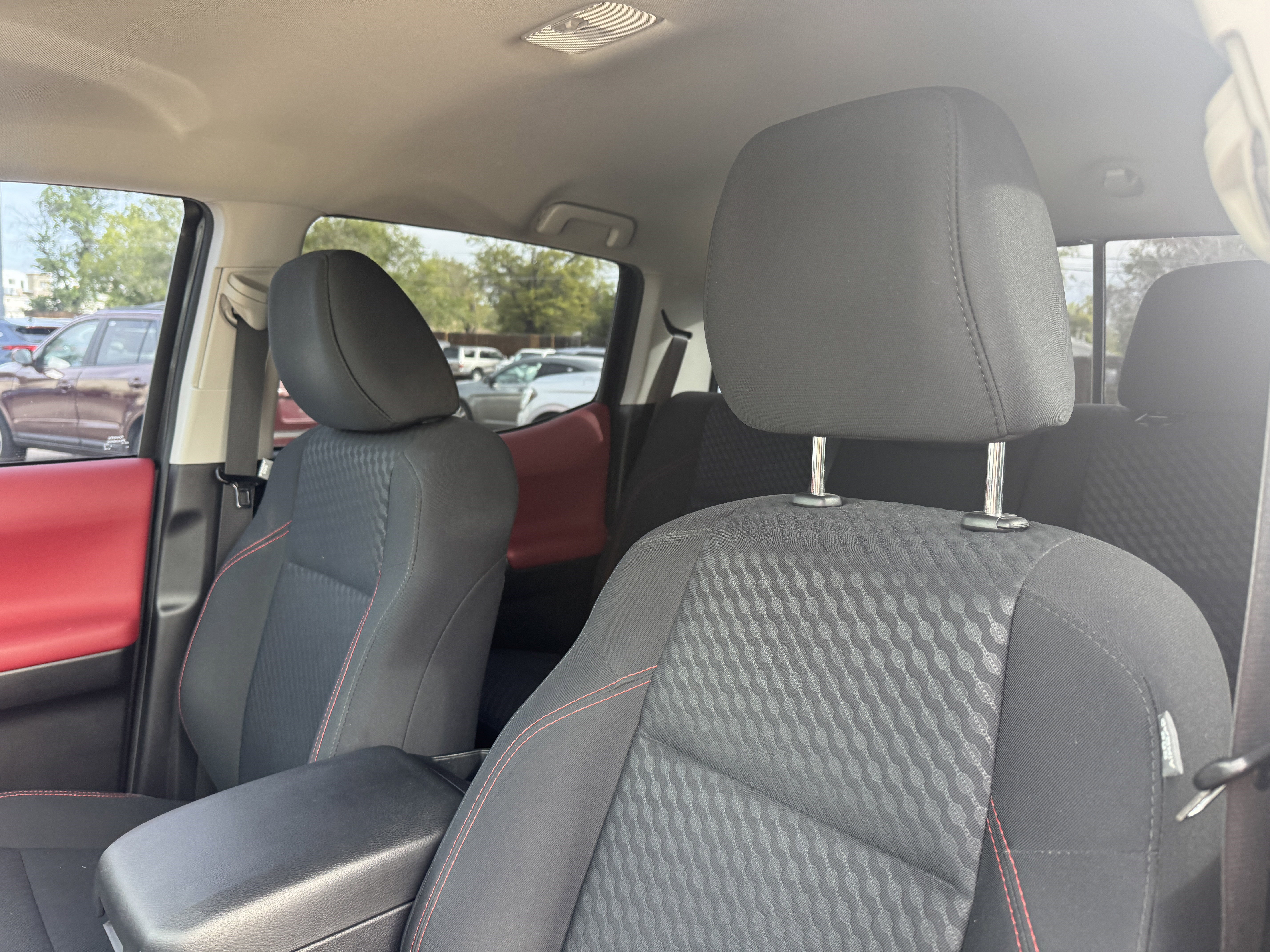 Used 2021 Toyota Tacoma SR5 RWD image 20