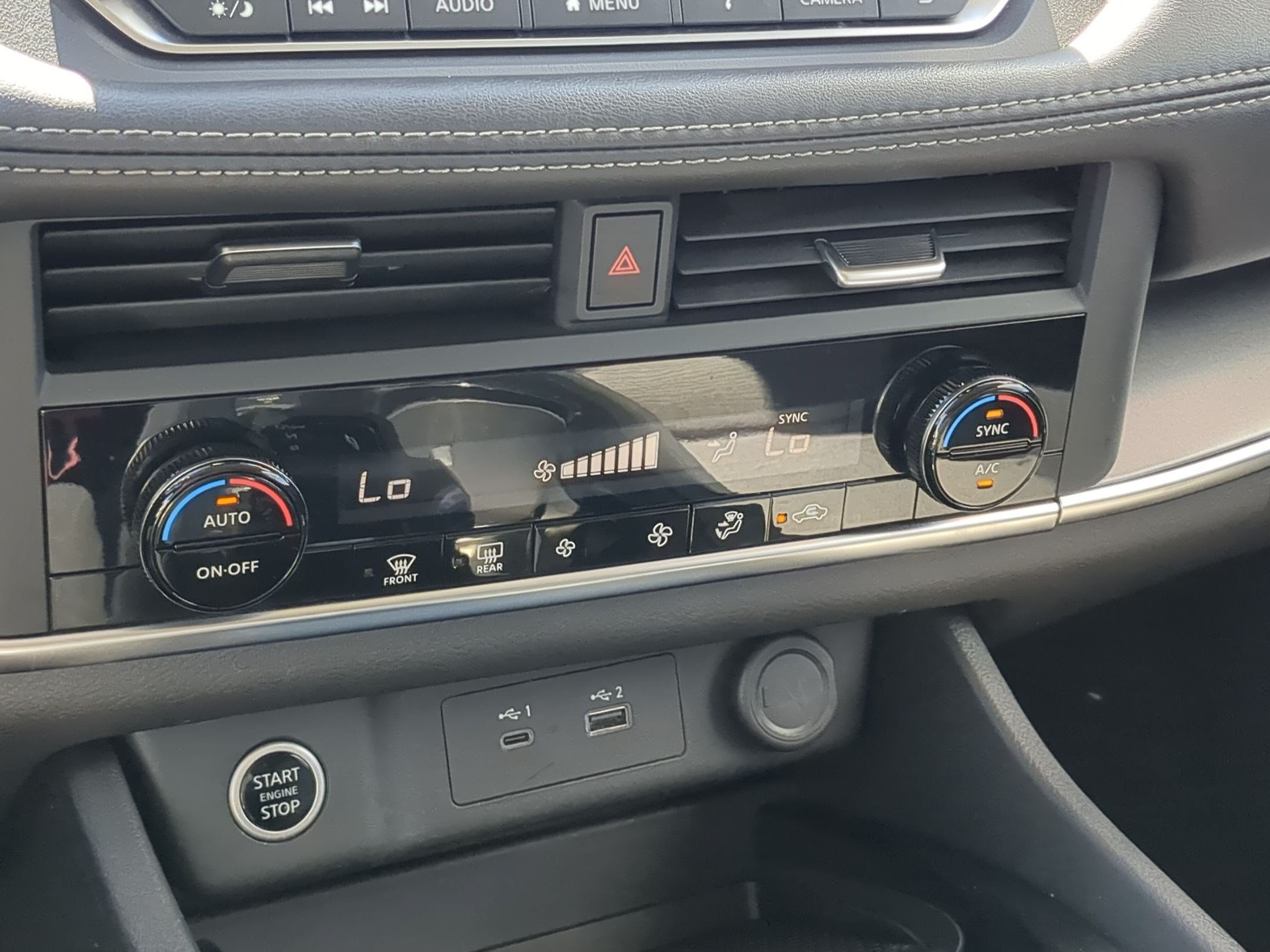 Used 2023 Nissan Rogue SV AWD/4WD image 21