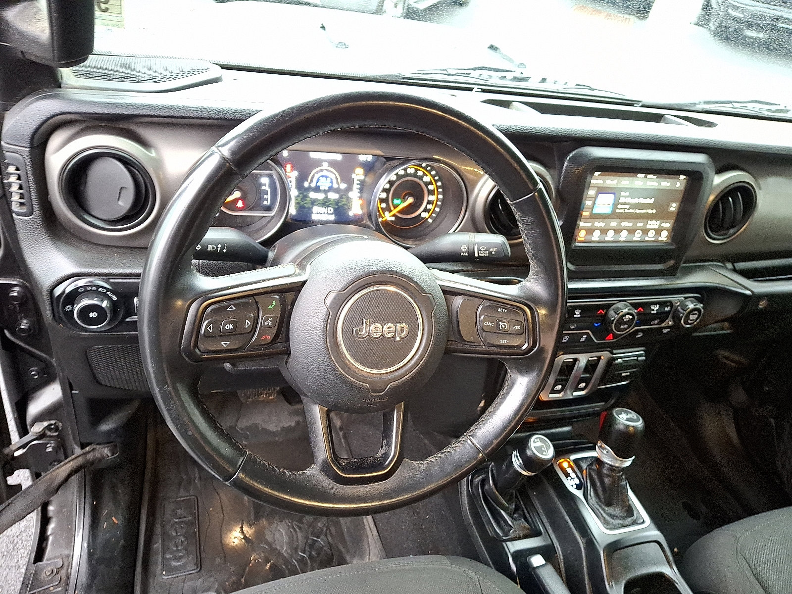 Used 2019 Jeep Wrangler Sport image 12
