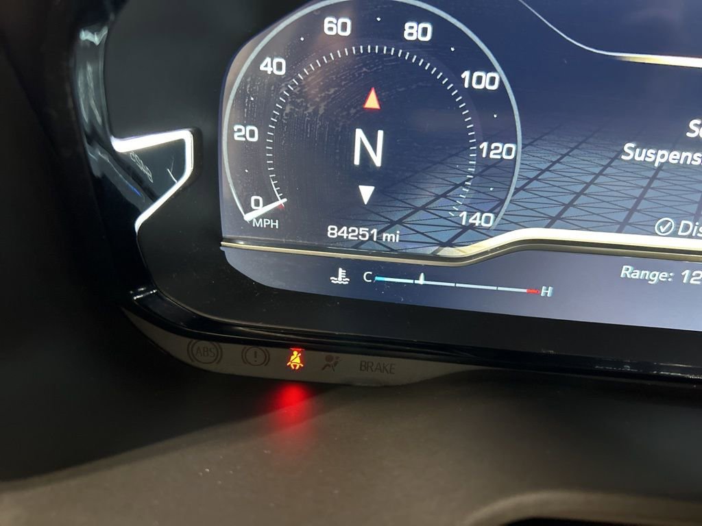 Used 2022 GMC Yukon XL Denali image 17