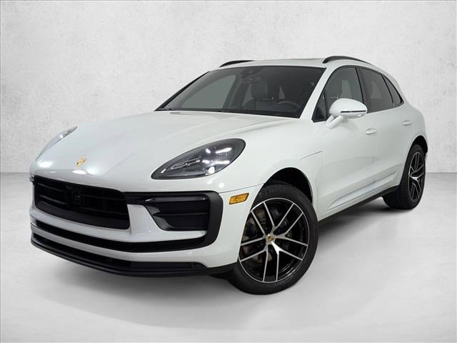 Certified 2025 Porsche Macan video 1