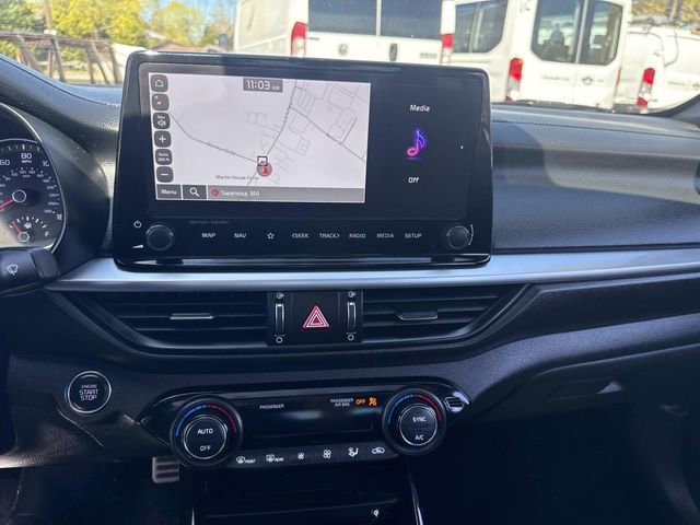 Used 2023 Kia Forte GT-Line w/ GT-Line Premium Package FWD image 24