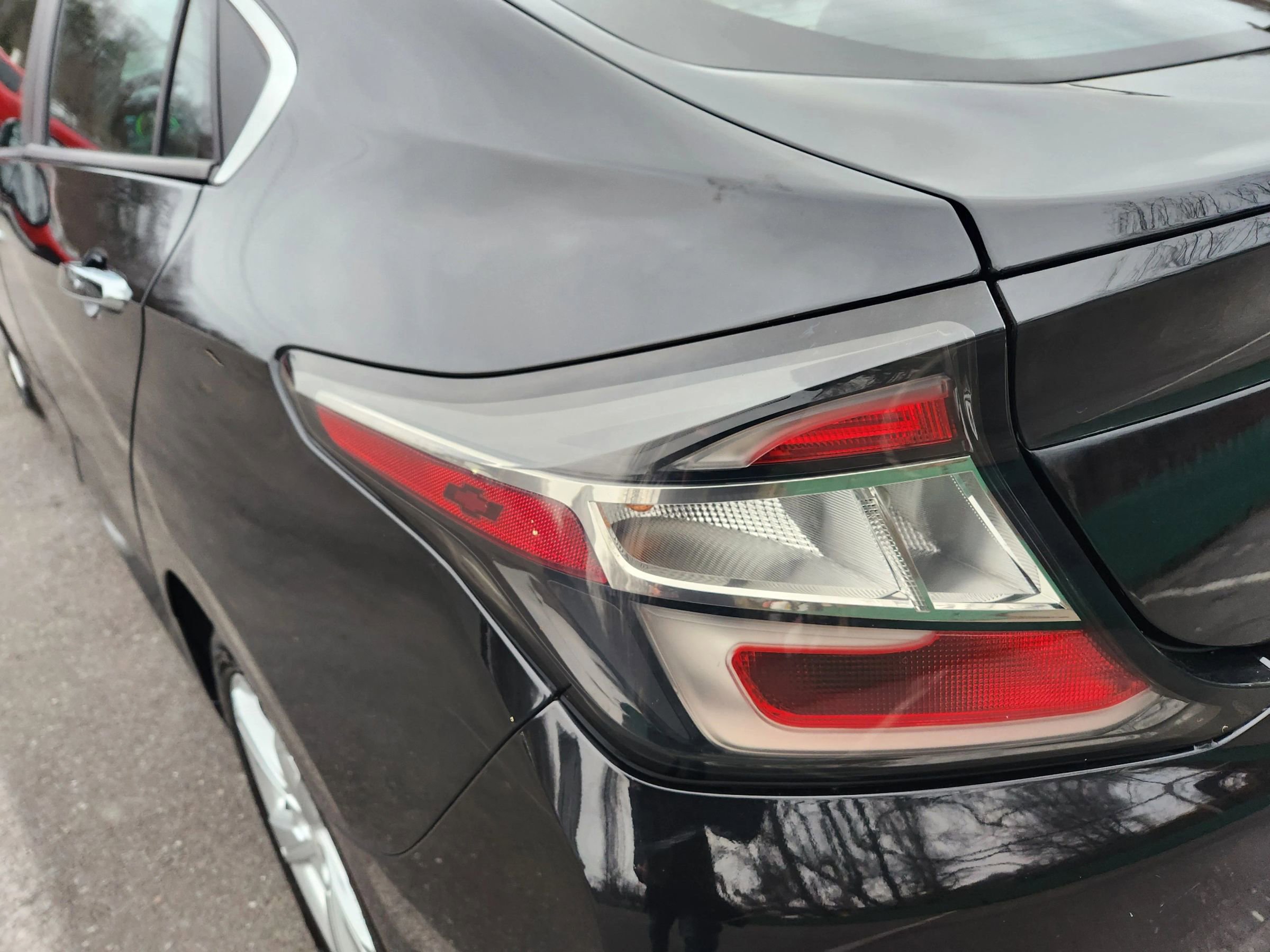 Used 2017 Chevrolet Volt LT w/ Comfort Package image 11