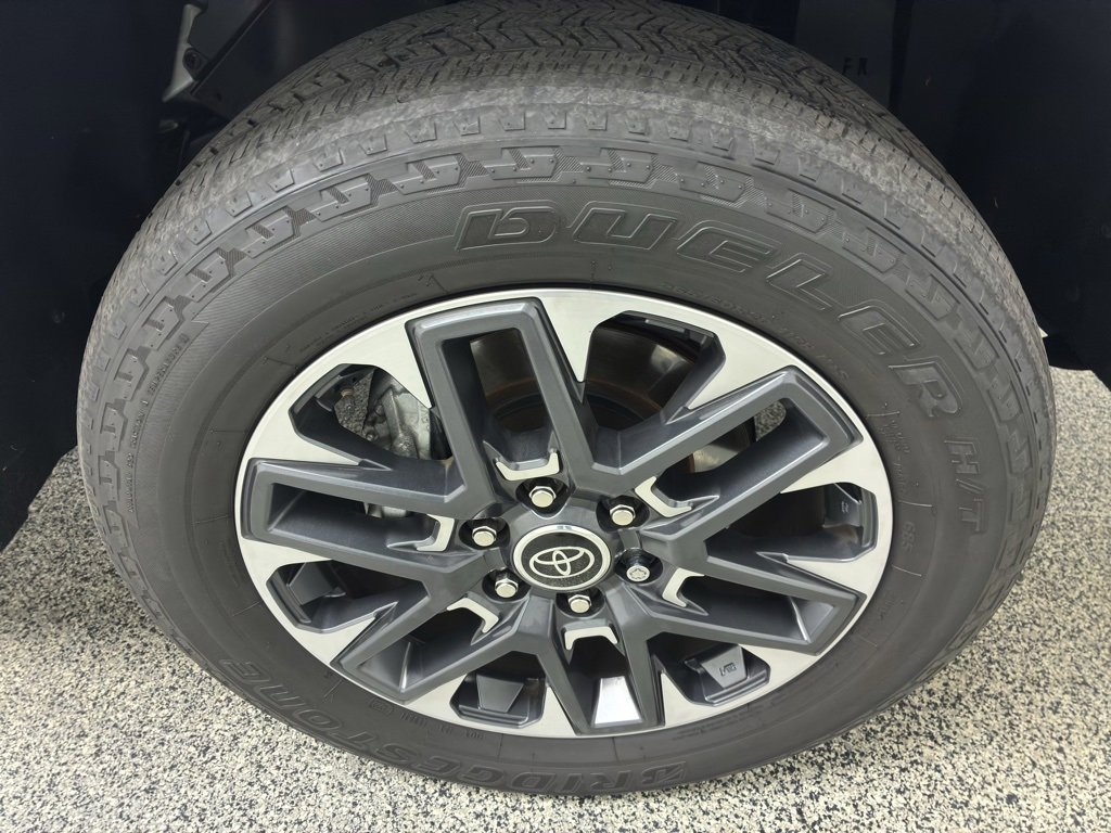 Used 2023 Toyota Tundra Limited image 14