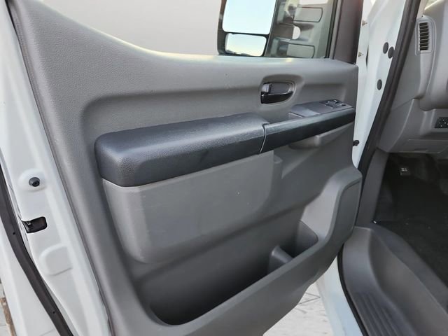 Used 2019 Nissan NV 2500 SV image 35