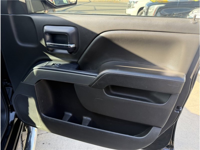 Used 2018 Chevrolet Silverado 1500 LT w/ All Star Edition RWD image 28