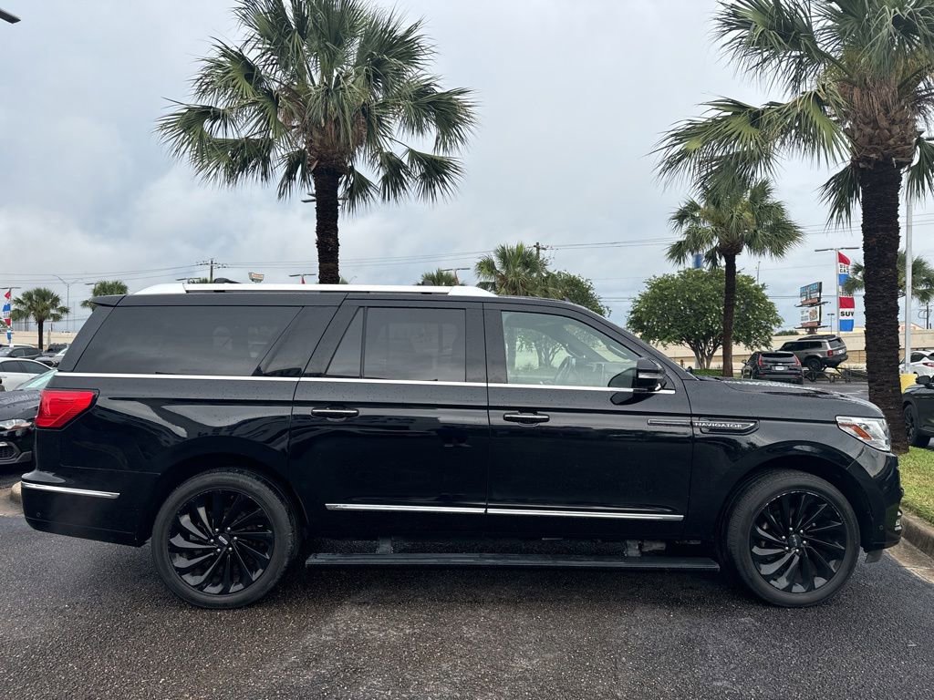 Used 2020 Lincoln Navigator L Reserve w/ Equipment Group 208A Reserve AWD/4WD image 5