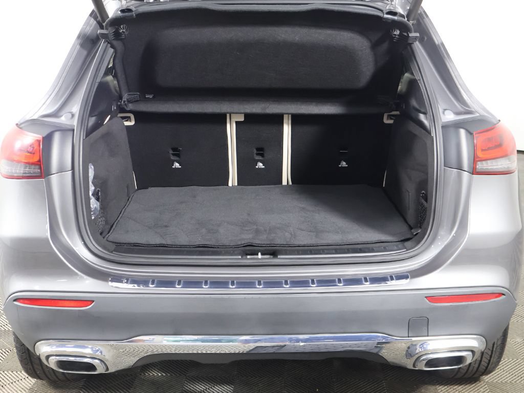 Used 2023 Mercedes-Benz GLA 250 4MATIC w/ Premium Package image 21