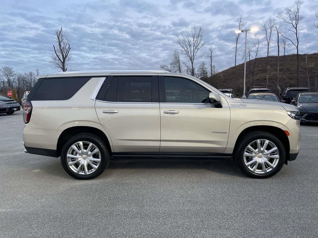 Used 2021 Chevrolet Tahoe High Country w/ Premium Package image 31