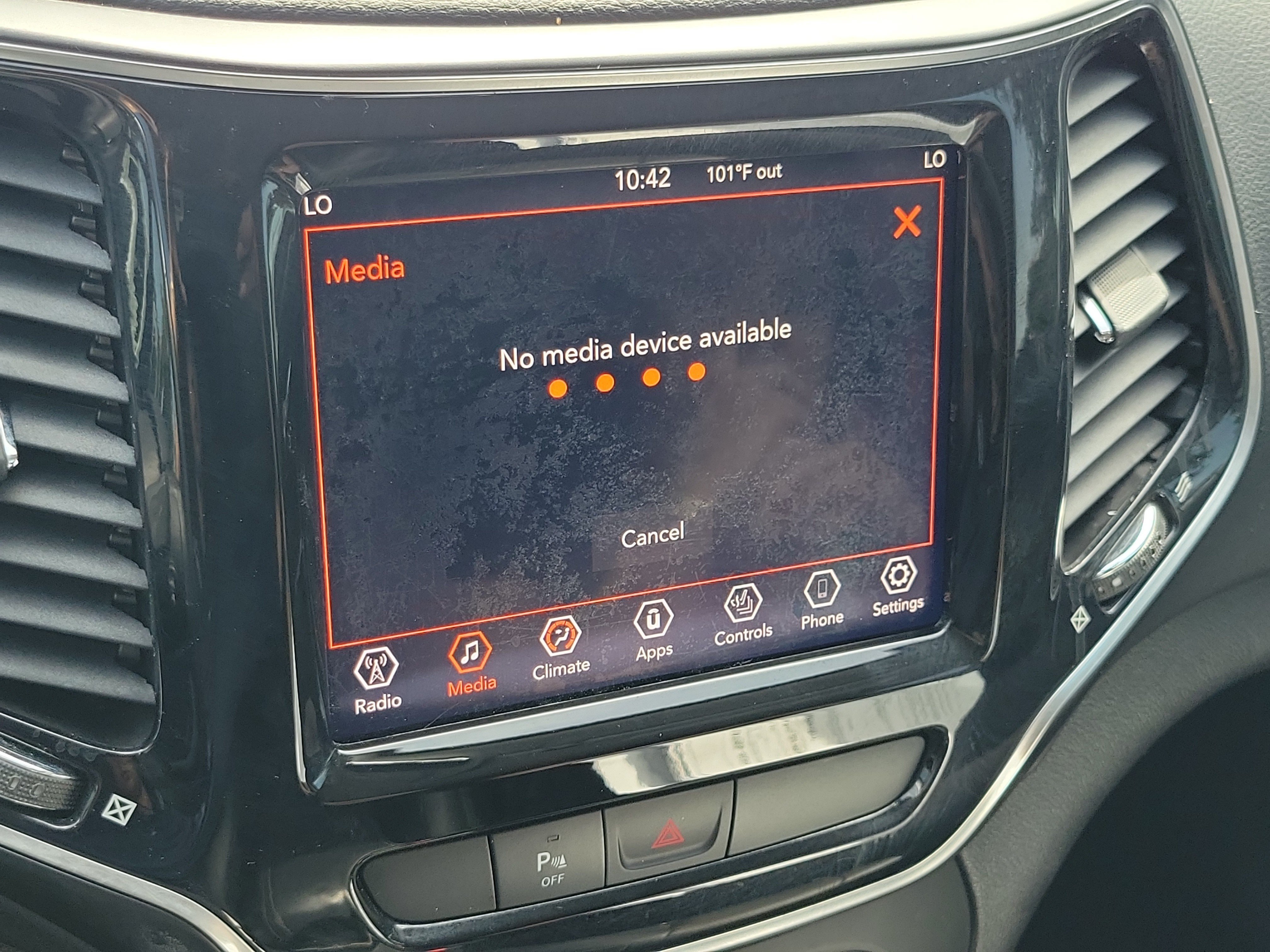 Used 2019 Jeep Cherokee Limited w/ Trailer Tow Group AWD/4WD image 25