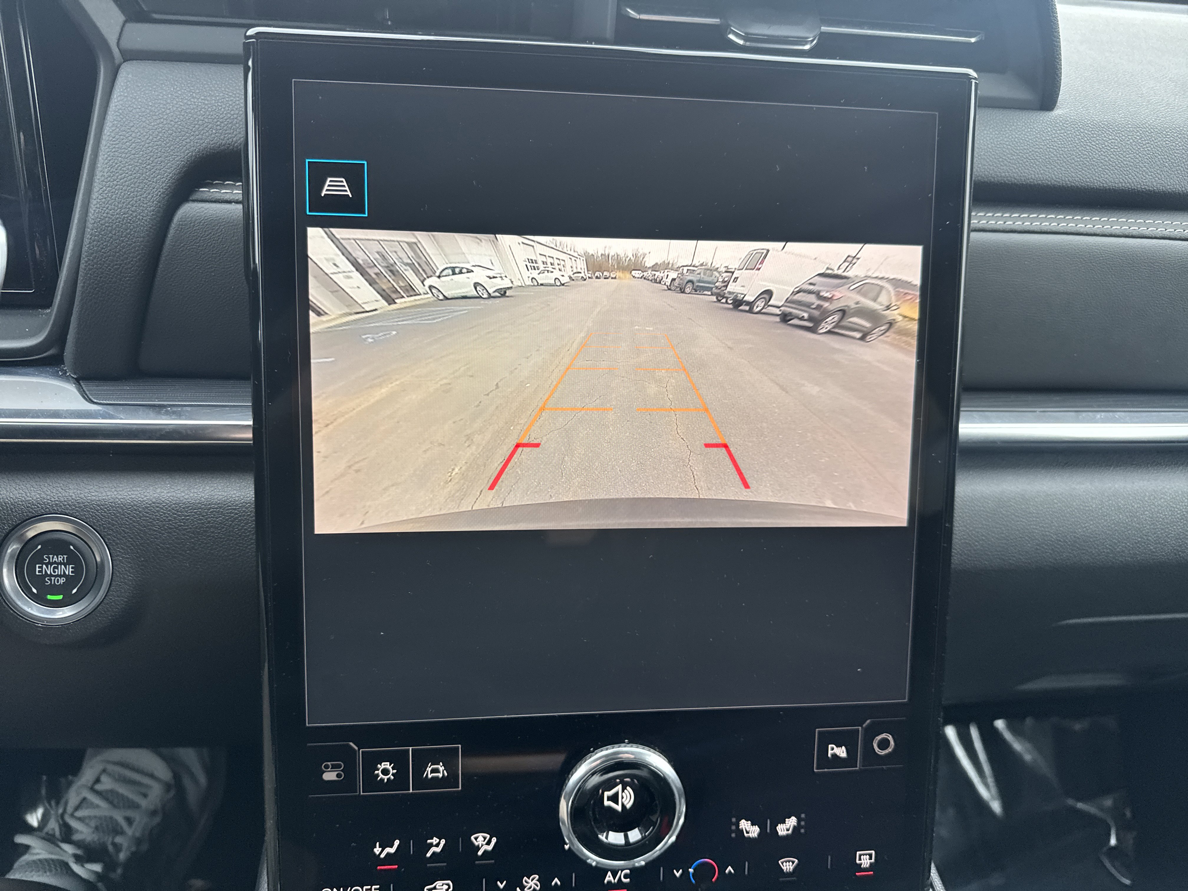 Used 2025 GMC Terrain Elevation AWD/4WD image 26