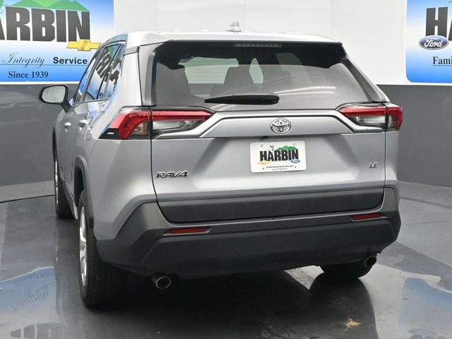 Used 2024 Toyota RAV4 LE image 4